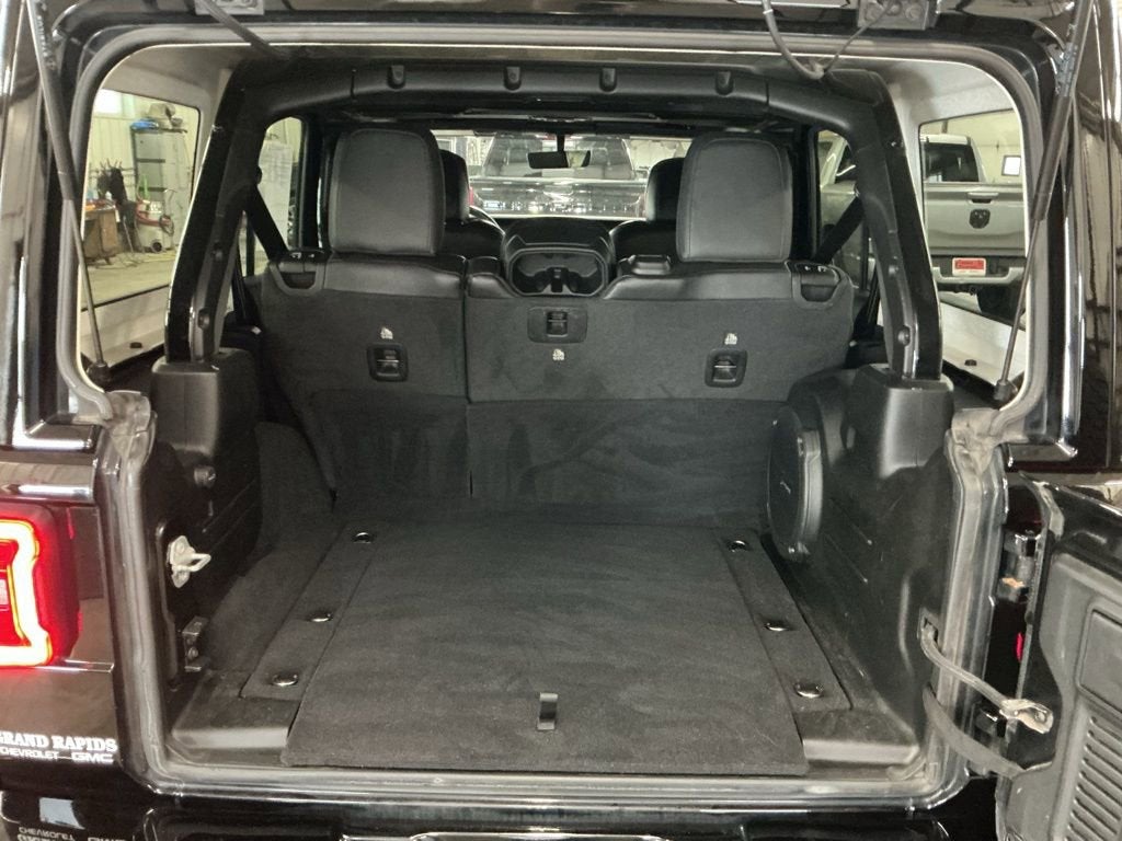 2021 Jeep Wrangler Unlimited Sahara High Altitude