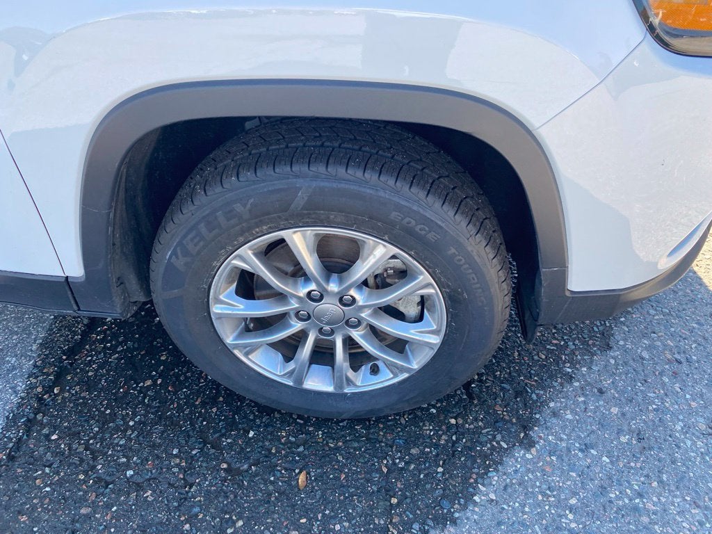 2022 Jeep Cherokee Latitude Lux