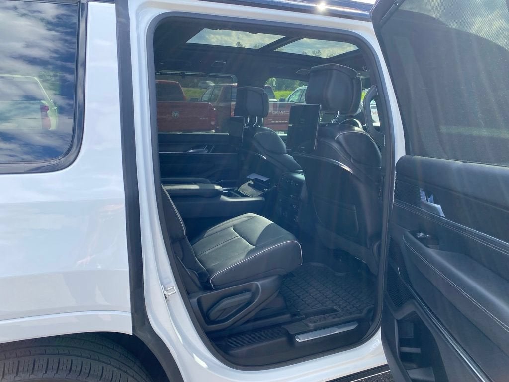2024 Jeep Grand Wagoneer Series II Obsidian