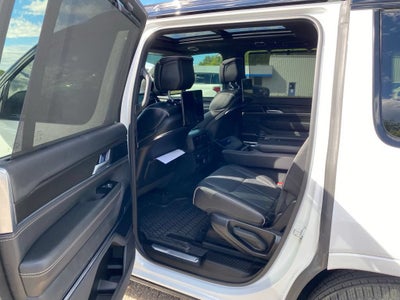 2024 Jeep Grand Wagoneer Series II Obsidian