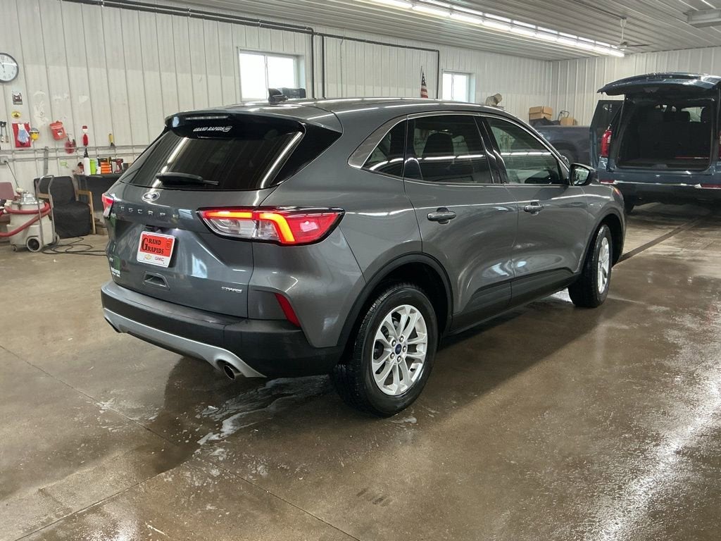 2022 Ford Escape SE