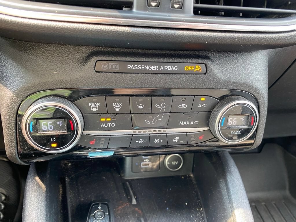 2021 Ford Escape Titanium