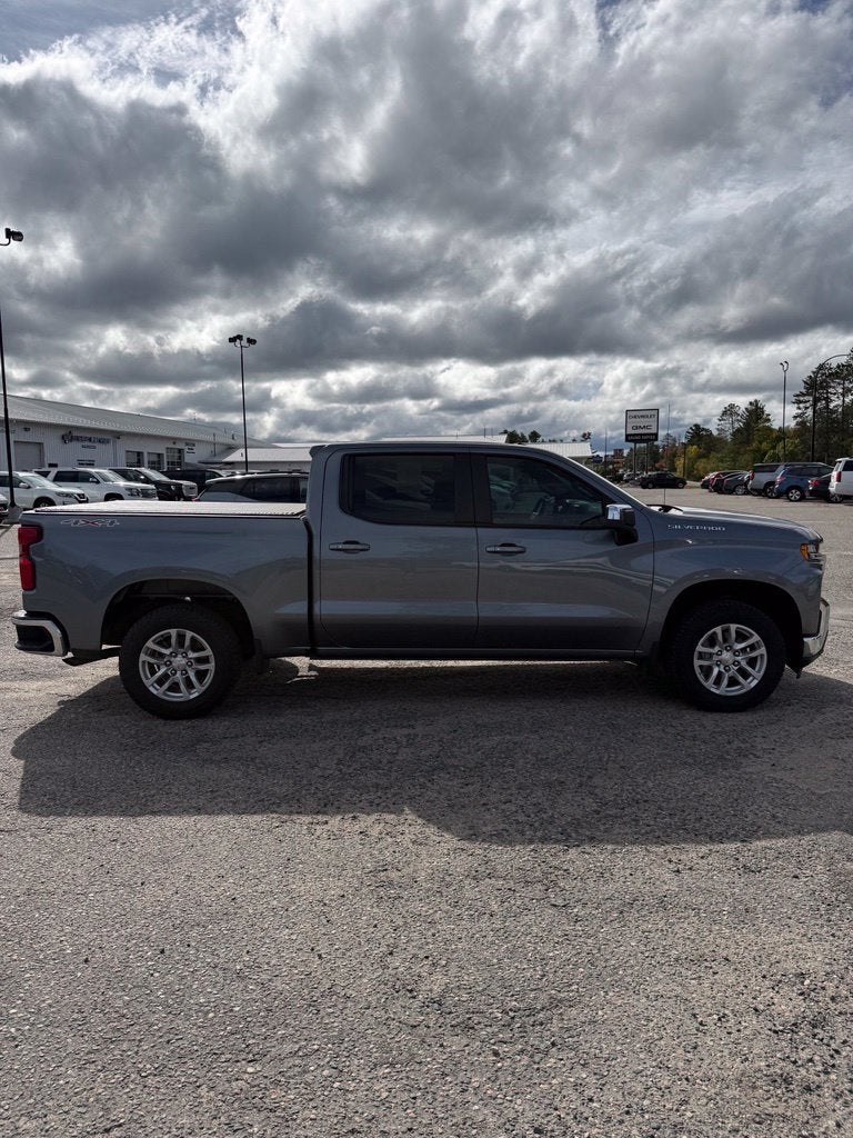 Used 2019 Chevrolet Silverado 1500 LT with VIN 1GCUYDED0KZ239611 for sale in Grand Rapids, Minnesota