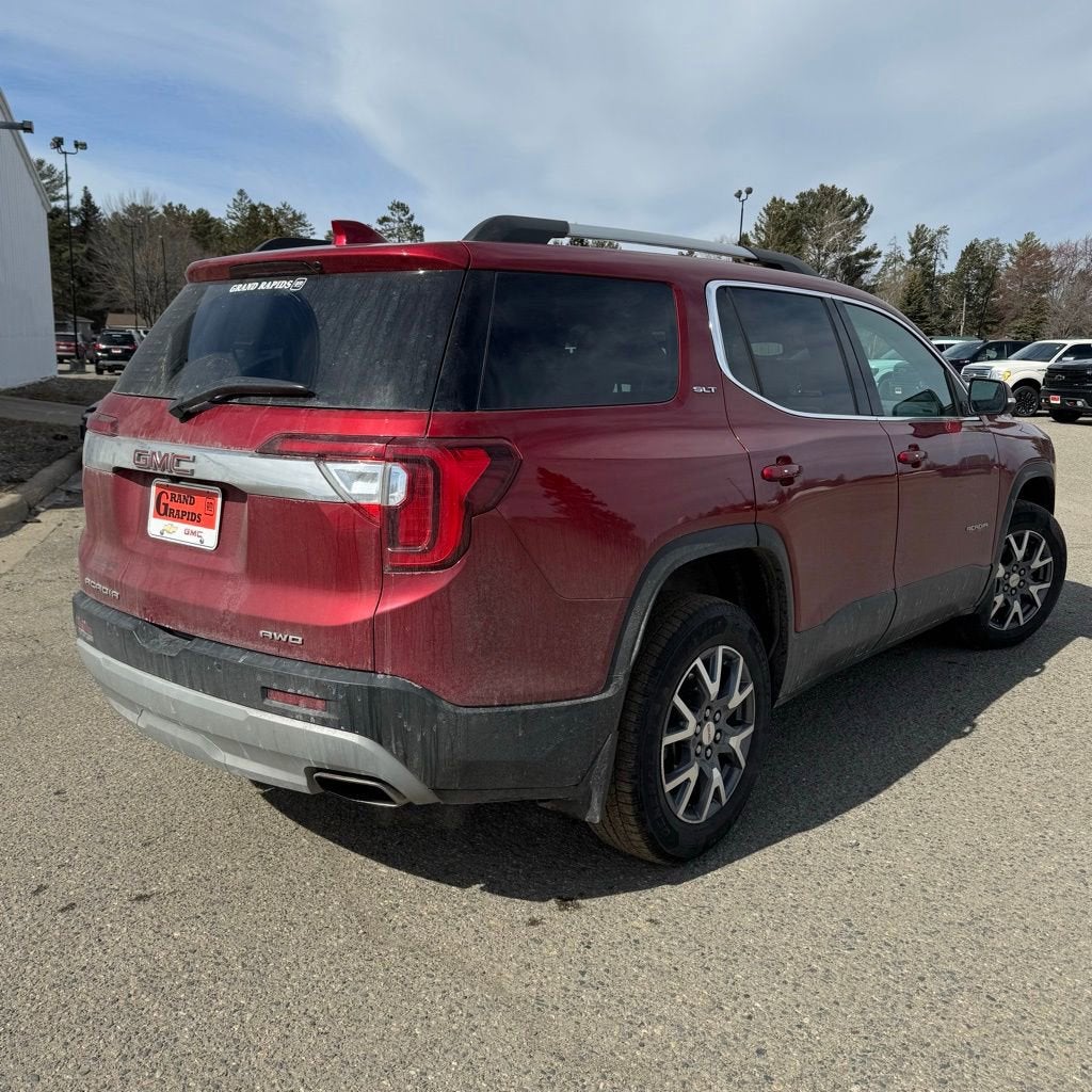 2023 GMC Acadia SLT