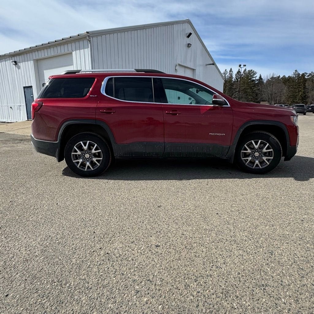 2023 GMC Acadia SLT