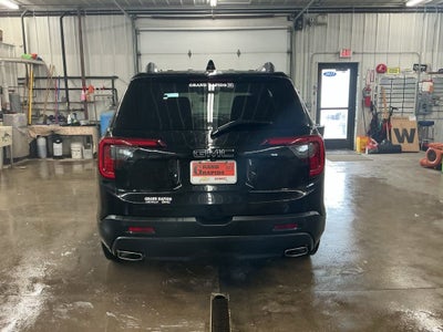 2022 GMC Acadia SLT