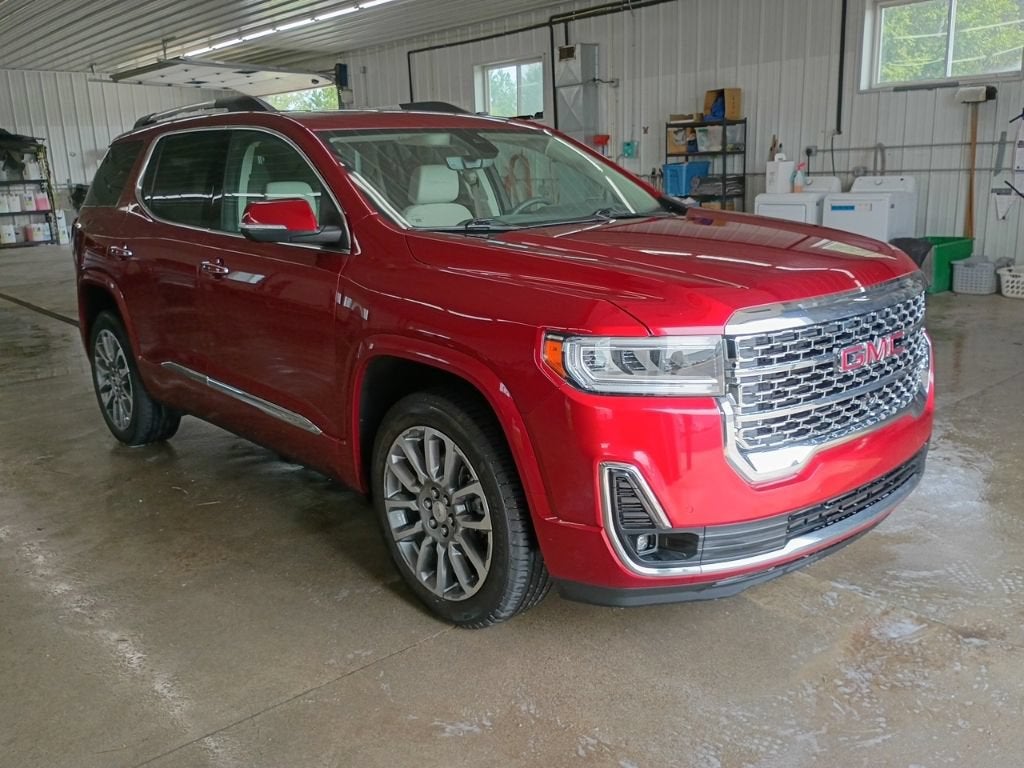 2023 GMC Acadia Denali