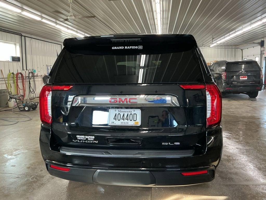2023 GMC Yukon SLE