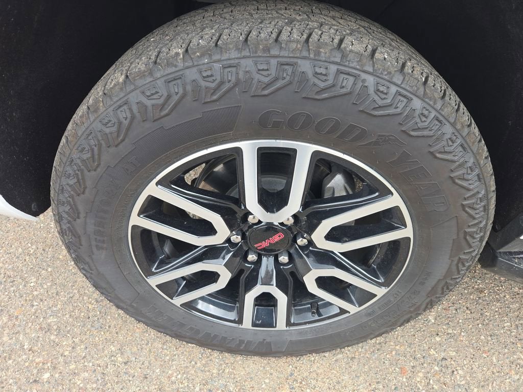 2024 GMC Yukon AT4