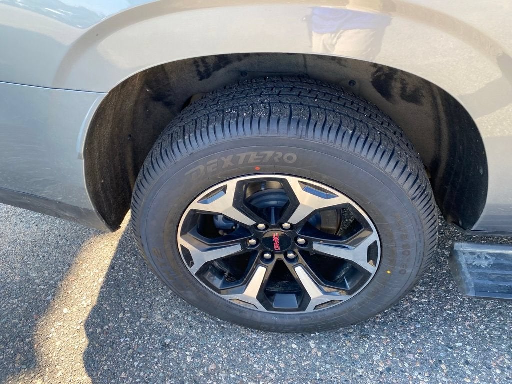2025 GMC Yukon XL AT4
