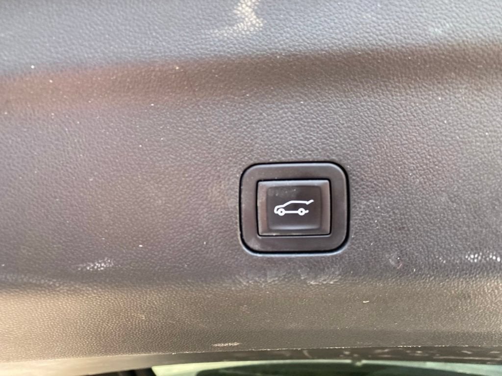 2025 GMC Yukon XL AT4