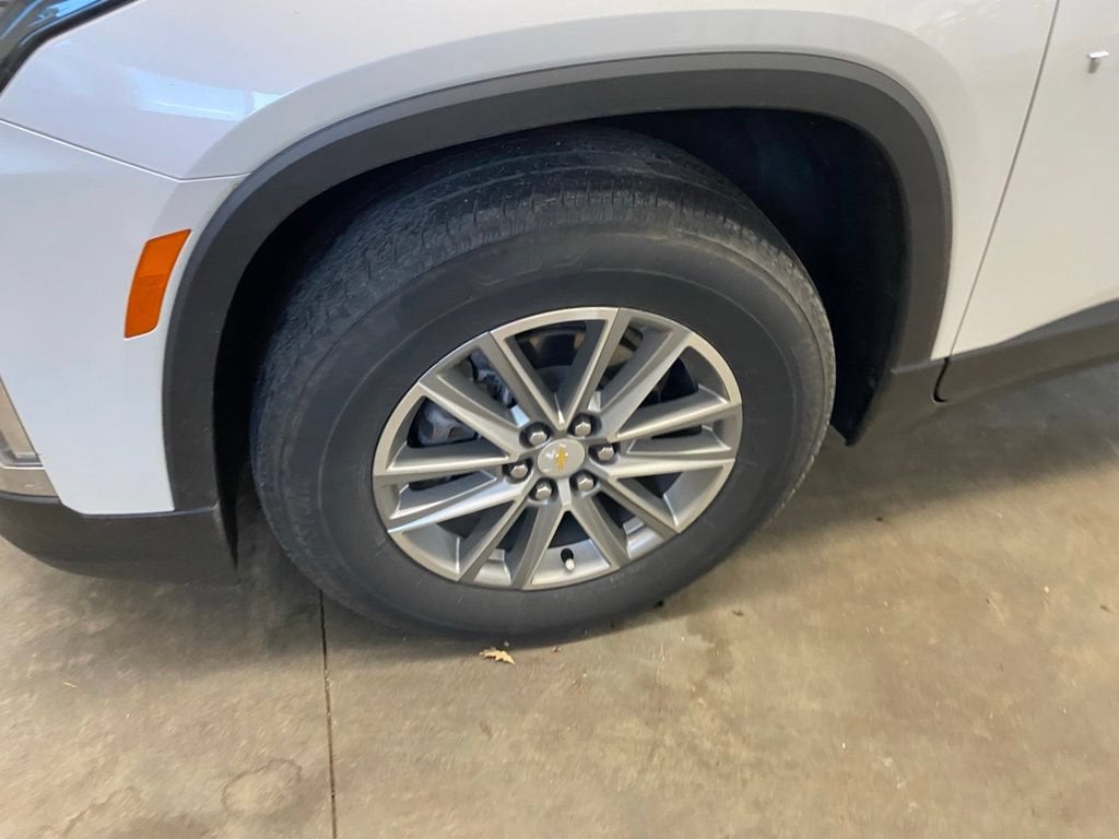 Used 2023 Chevrolet Traverse 1LT with VIN 1GNEVGKW1PJ146209 for sale in Grand Rapids, Minnesota