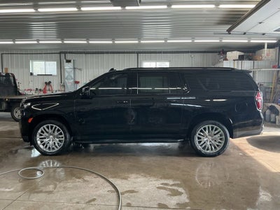 2022 Chevrolet Suburban RST