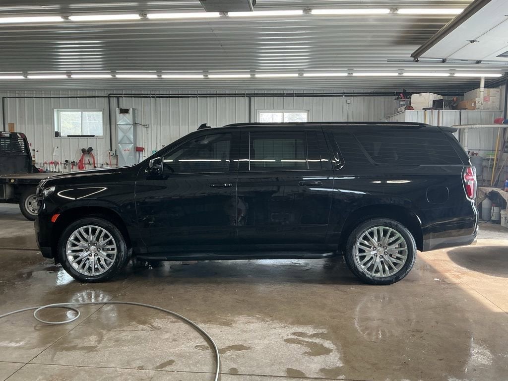 2022 Chevrolet Suburban RST