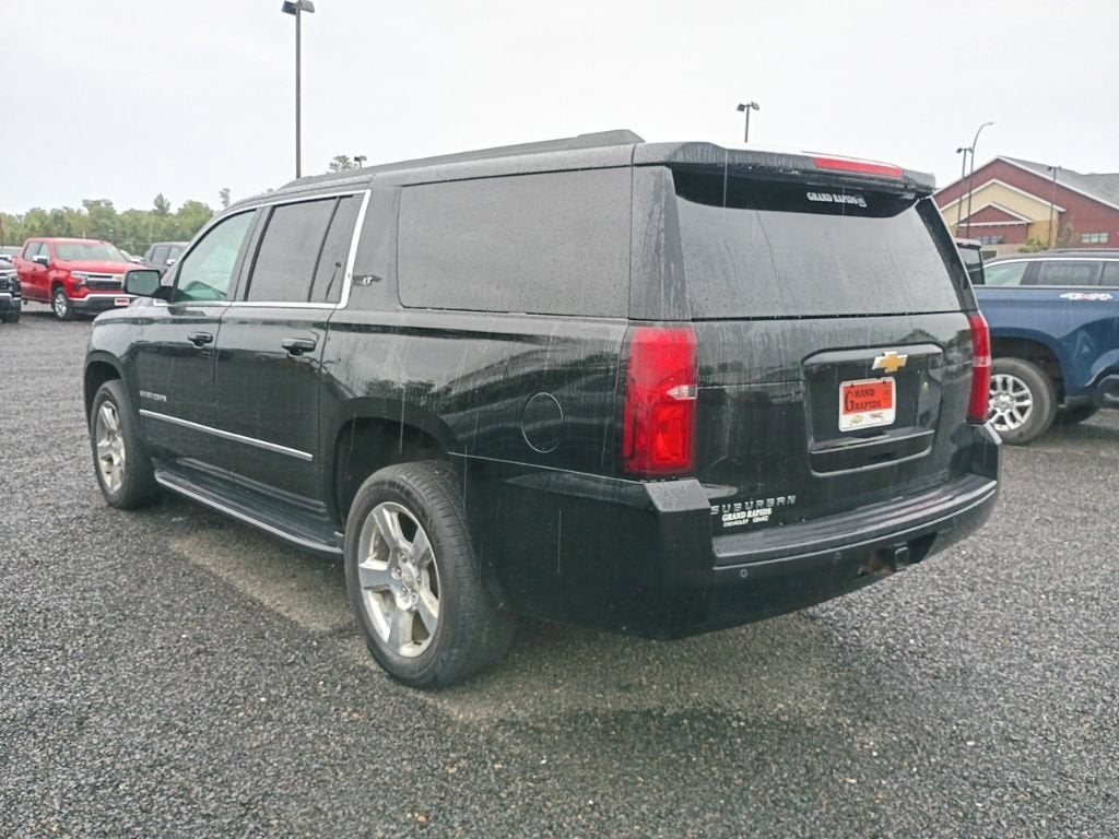 2017 Chevrolet Suburban LT