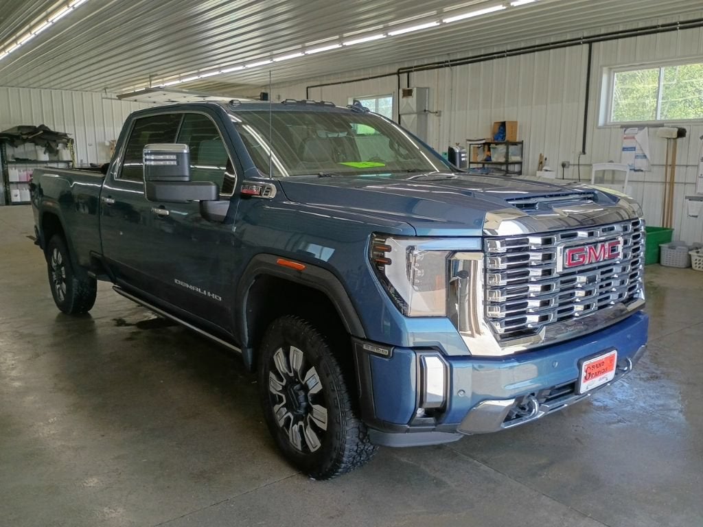 2024 GMC Sierra 3500 HD Denali