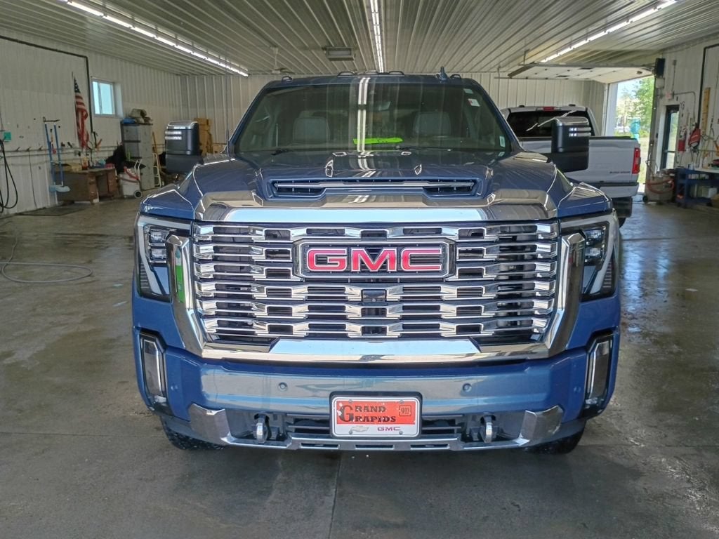 2024 GMC Sierra 3500 HD Denali