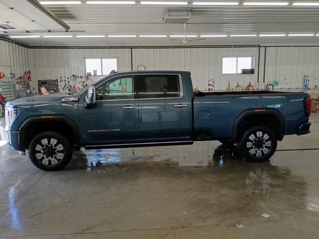 2024 GMC Sierra 3500 HD Denali