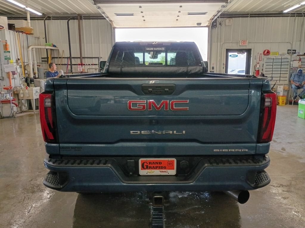 2024 GMC Sierra 3500 HD Denali