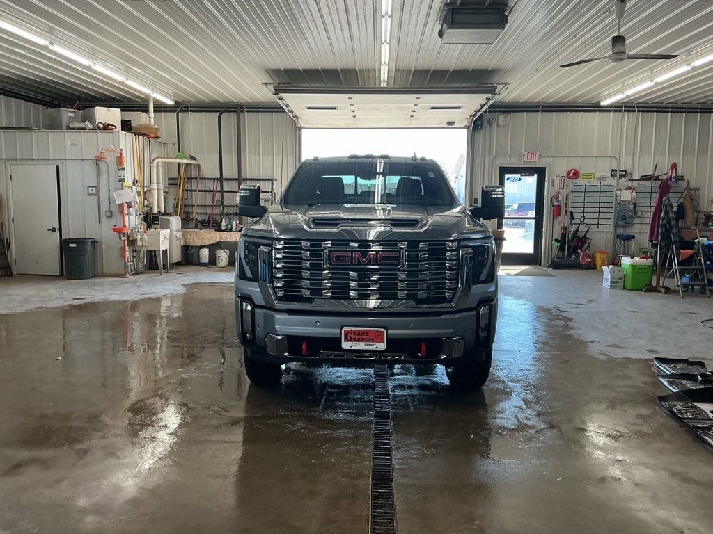 2025 GMC Sierra 3500 HD Denali
