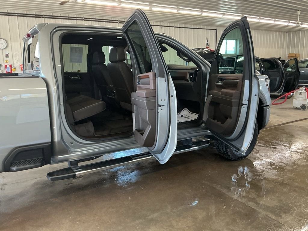 2025 GMC Sierra 3500 HD Denali