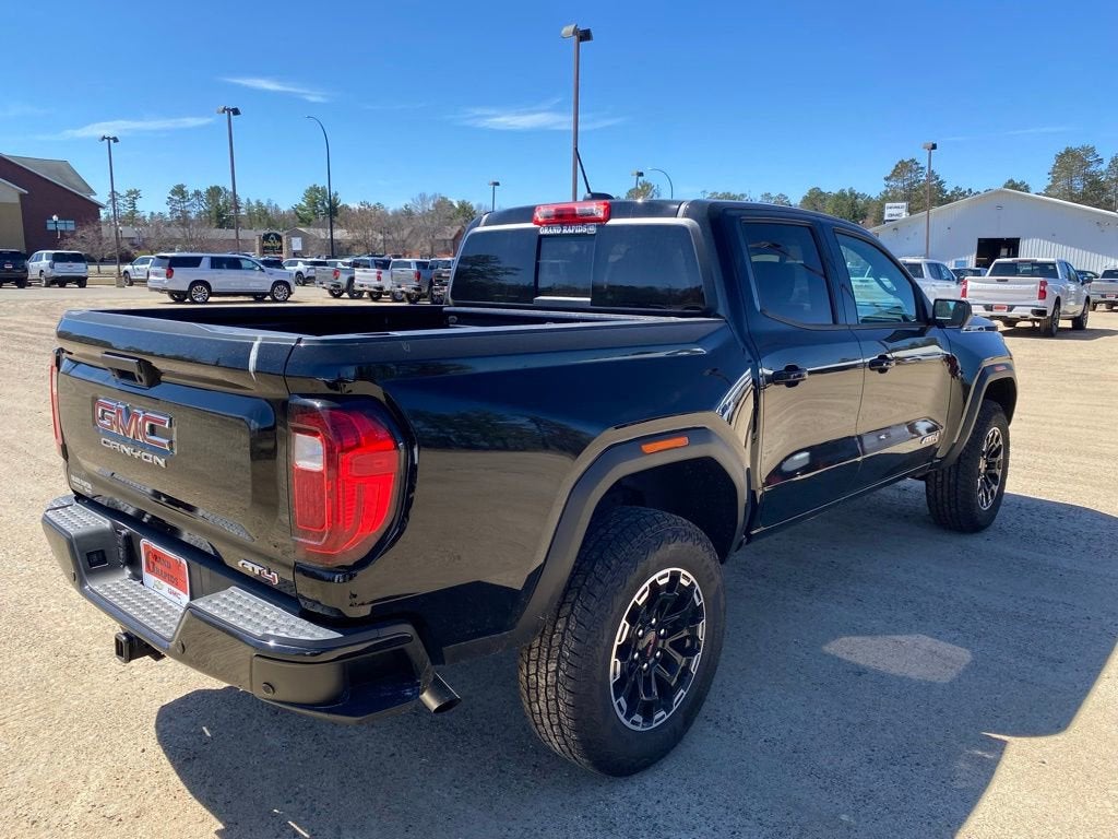2026 GMC Canyon AT4 - Photo 11