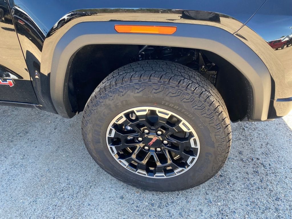 2026 GMC Canyon AT4 - Photo 6