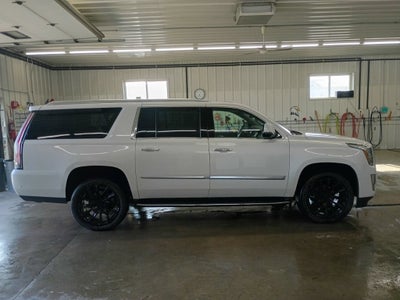 2018 Cadillac Escalade ESV Luxury