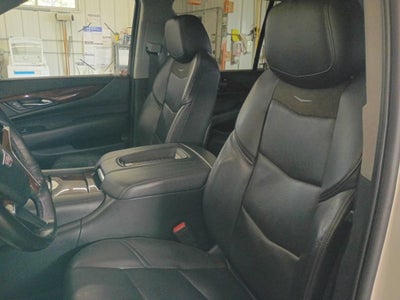 2018 Cadillac Escalade ESV Luxury
