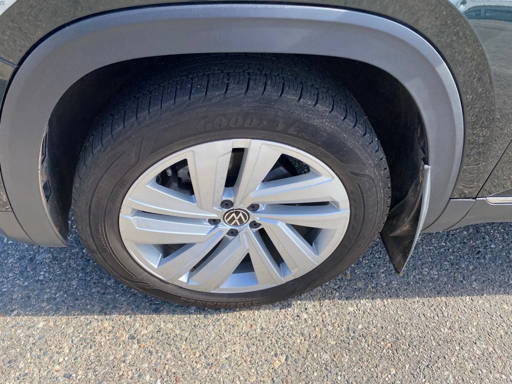 Used 2021 Volkswagen Atlas SEL with VIN 1V2BR2CA0MC589021 for sale in Grand Rapids, Minnesota