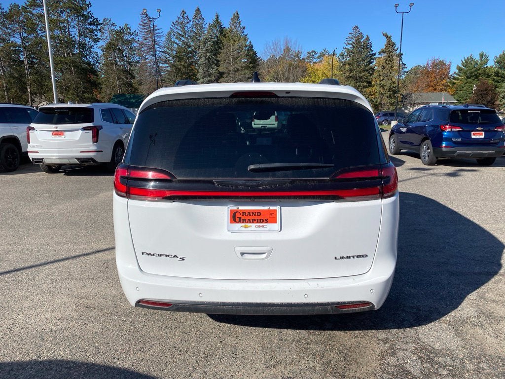 2025 Chrysler Pacifica Limited