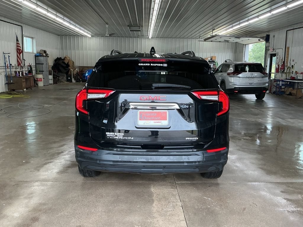 2023 GMC Terrain SLE