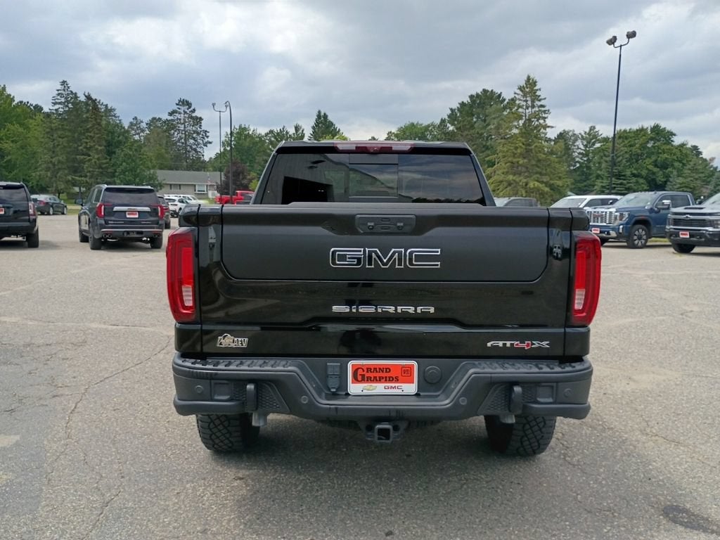 2024 GMC Sierra 1500 AT4X