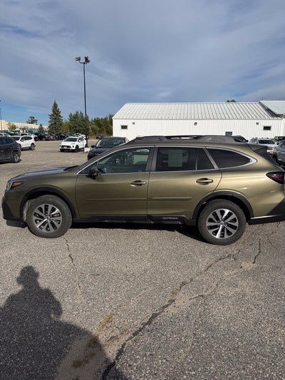 2022 Subaru Outback Premium