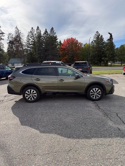 2022 Subaru Outback Premium