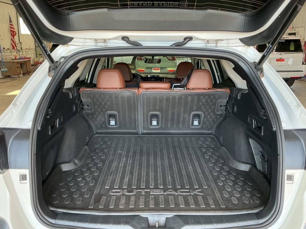 2020 Subaru Outback Touring XT