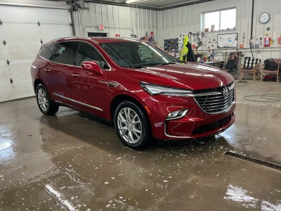 2023 Buick Enclave Essence