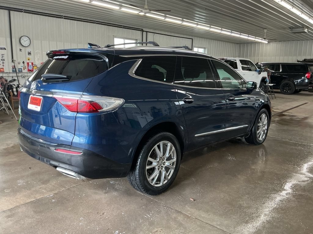 2024 Buick Enclave Essence