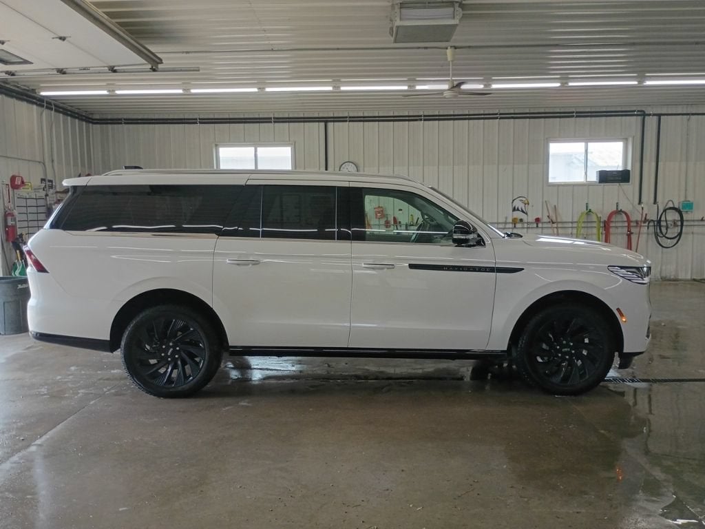 2025 Lincoln Navigator L Black Label