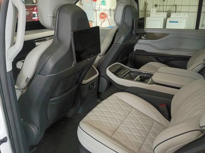 2025 Lincoln Navigator L Black Label