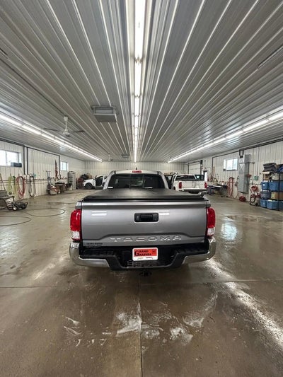 2016 Toyota Tacoma SR