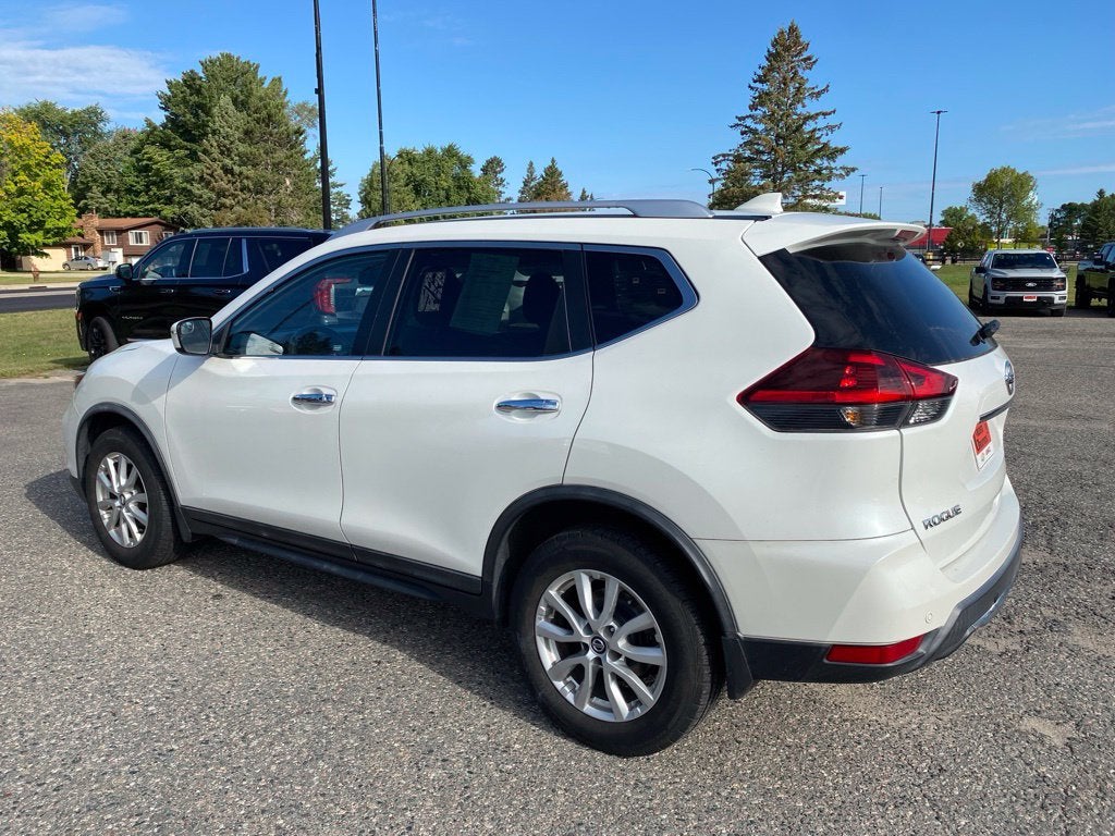 2020 Nissan Rogue SV