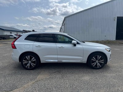 2023 Volvo XC60 Plus Bright Theme